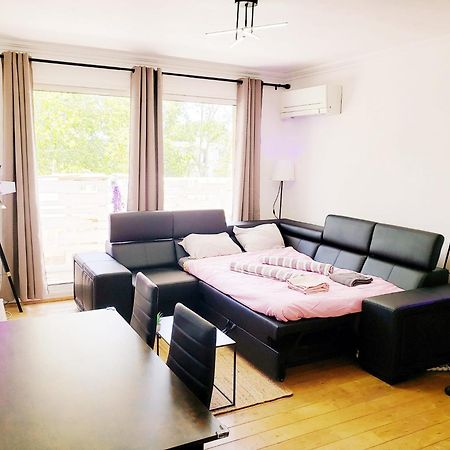 Air-Conditioned Residential Suite From 1 To 6 - Bathtubs In Rooms - Wifi - Kitchen - Laundry - Self-Arrival - Parking อาวีญง ภายนอก รูปภาพ